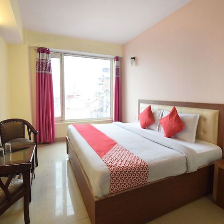 Oyo 8439 Hotel Howard 심라 외부 사진